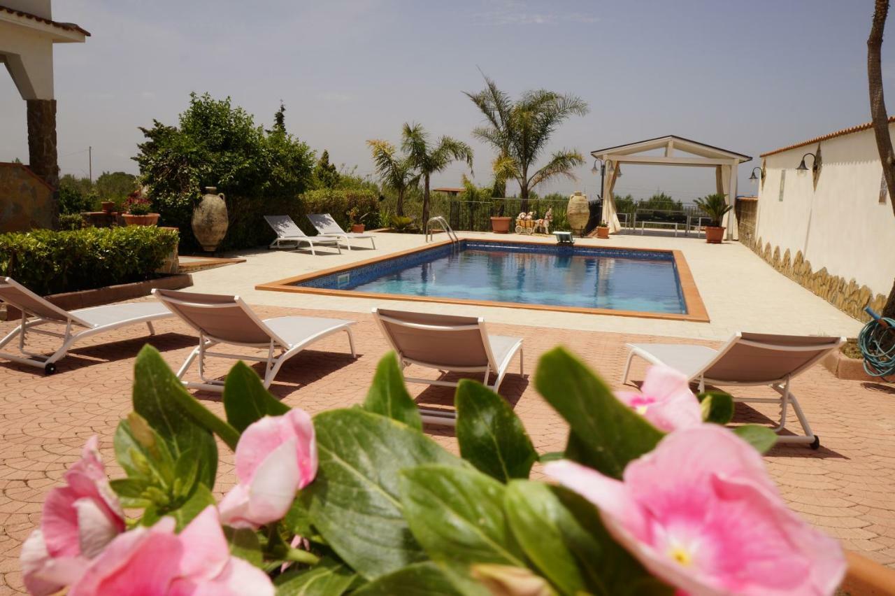 Апартаменты Casa Vacanze Belvedere Партинико Экстерьер фото