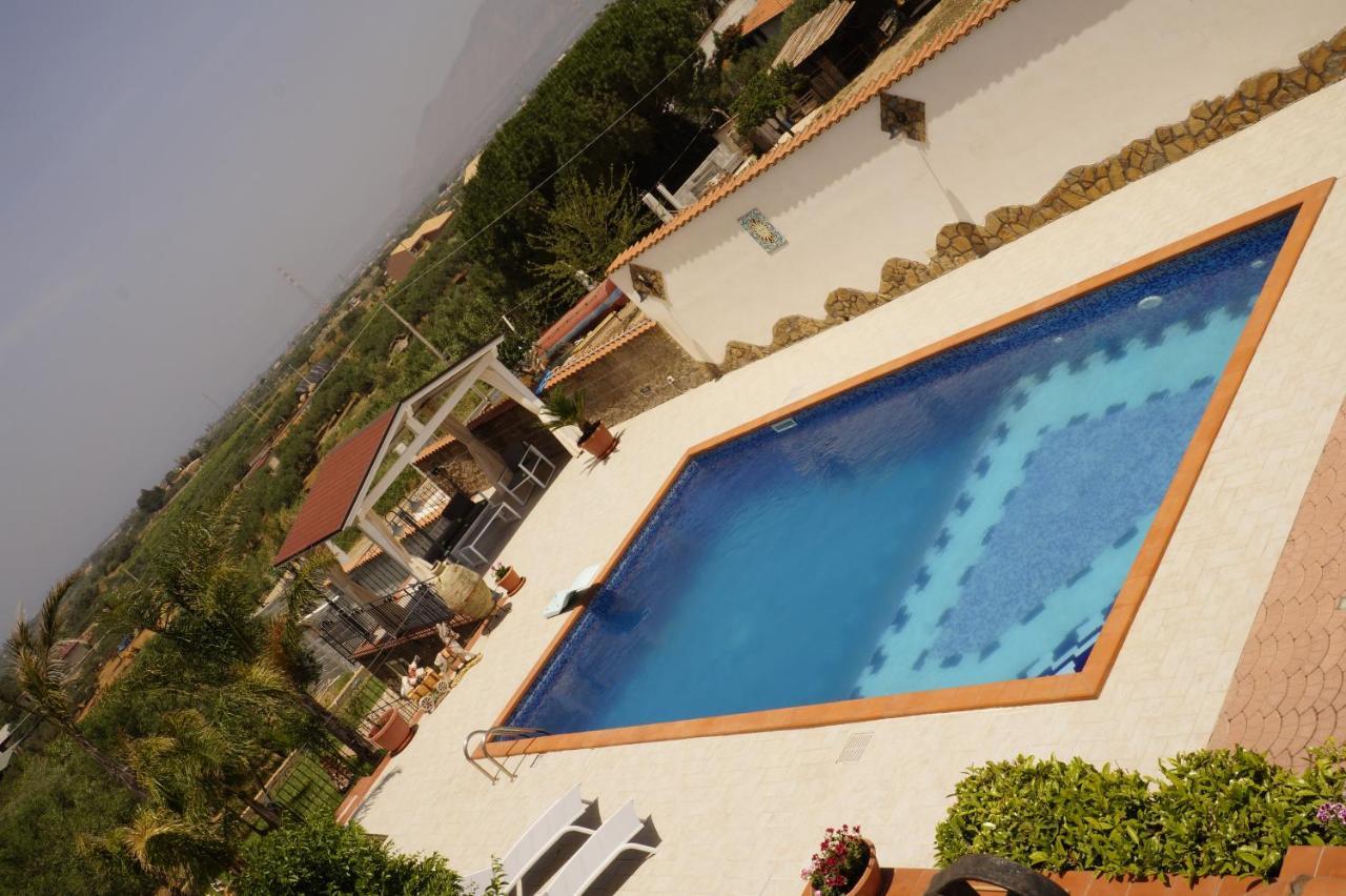 Апартаменты Casa Vacanze Belvedere Партинико Экстерьер фото